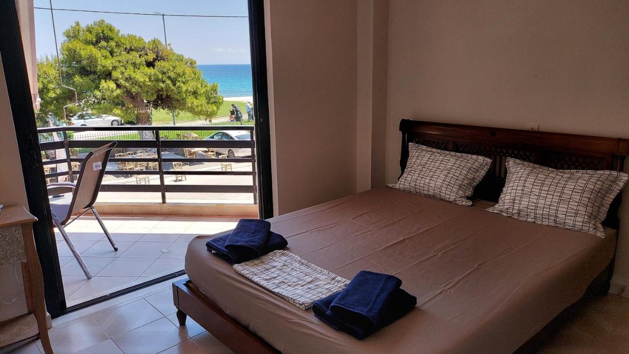 Dolphin 1 Apartment Artemida  Exterior foto